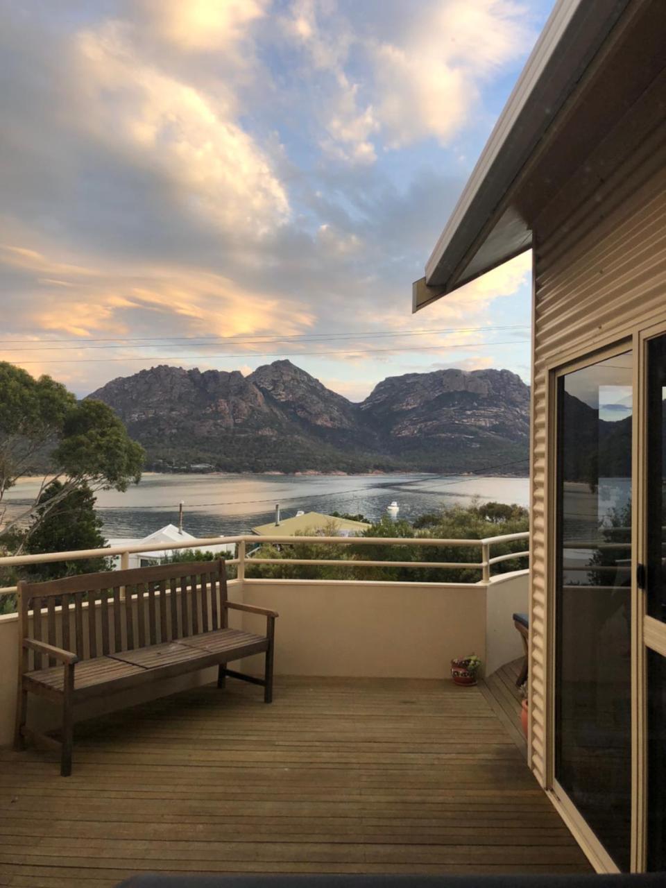 Freycinet Beach House Колс-Бей Екстер'єр фото
